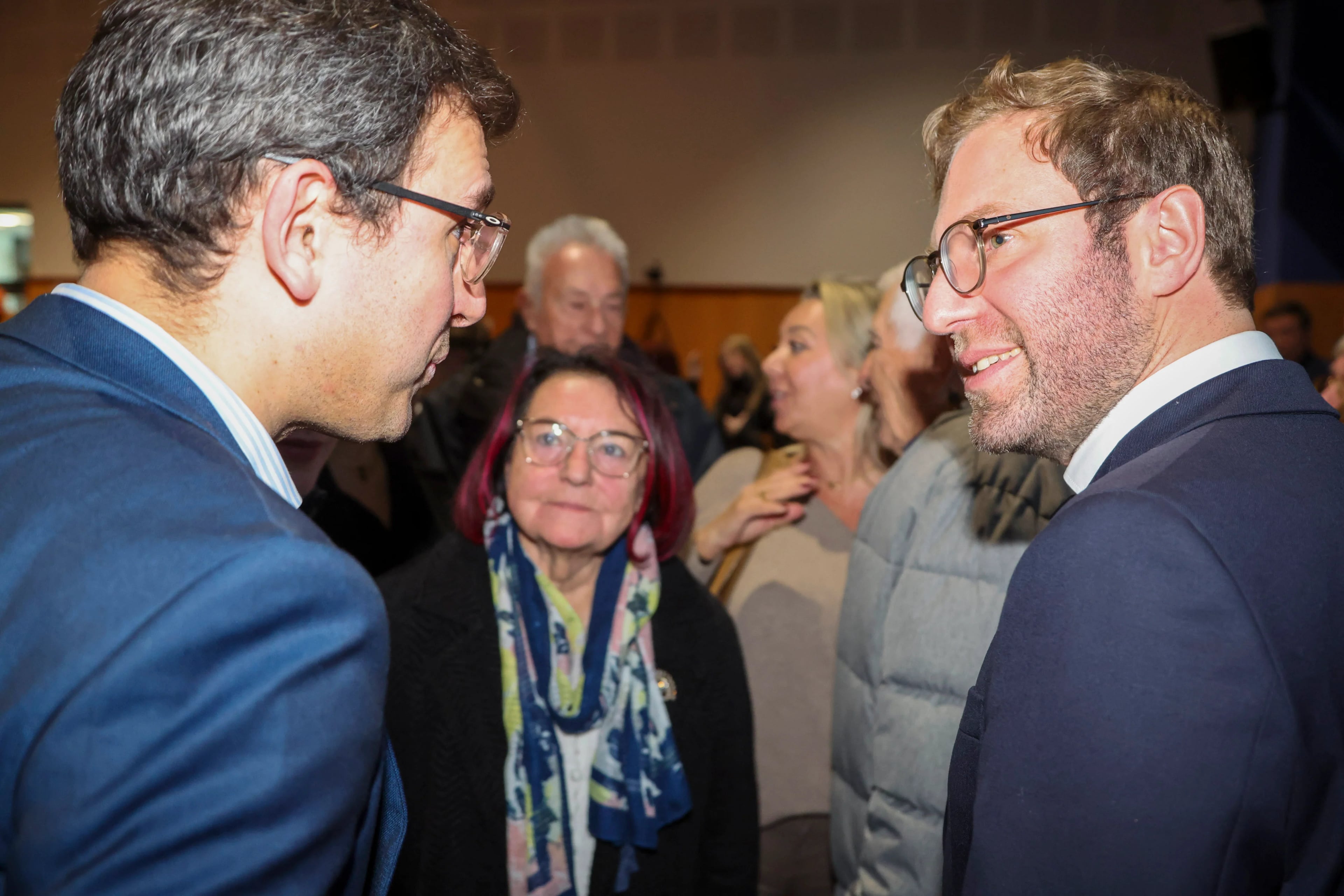 Grande réunion publique au Cap Périaz - Réunion publique à Annecy Centre - Acteurs Annecy