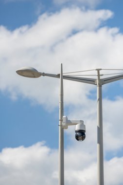 Caméra de vidéoprotection illustrant le bilan municipal